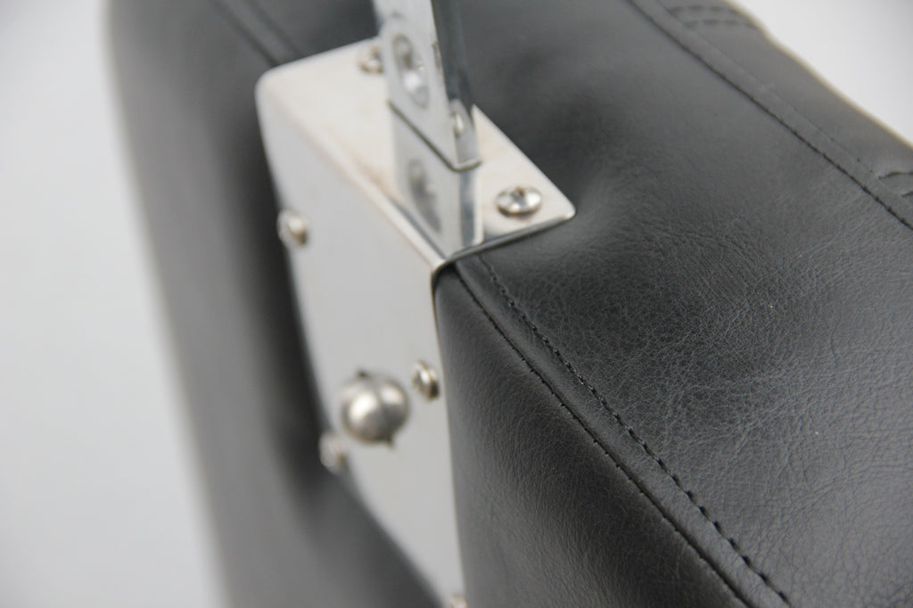 Comair Herren-Bedienstuhl Hamburg Deluxe Schwarz – Friseuroutlet