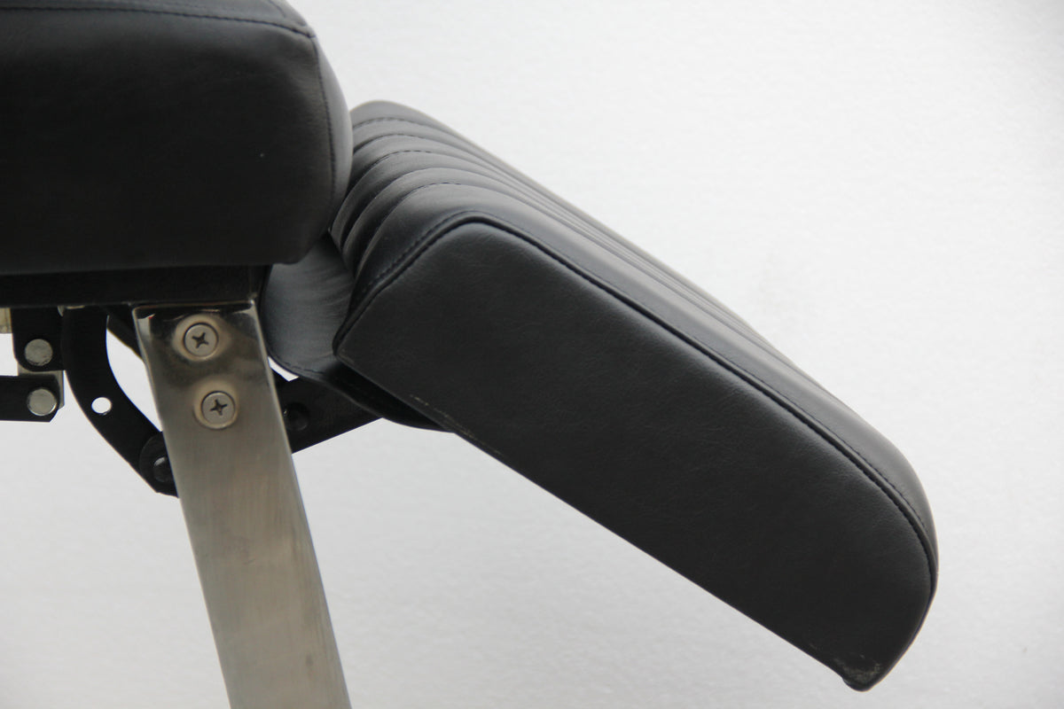Comair Herren-Bedienstuhl Hamburg Deluxe Schwarz – Friseuroutlet
