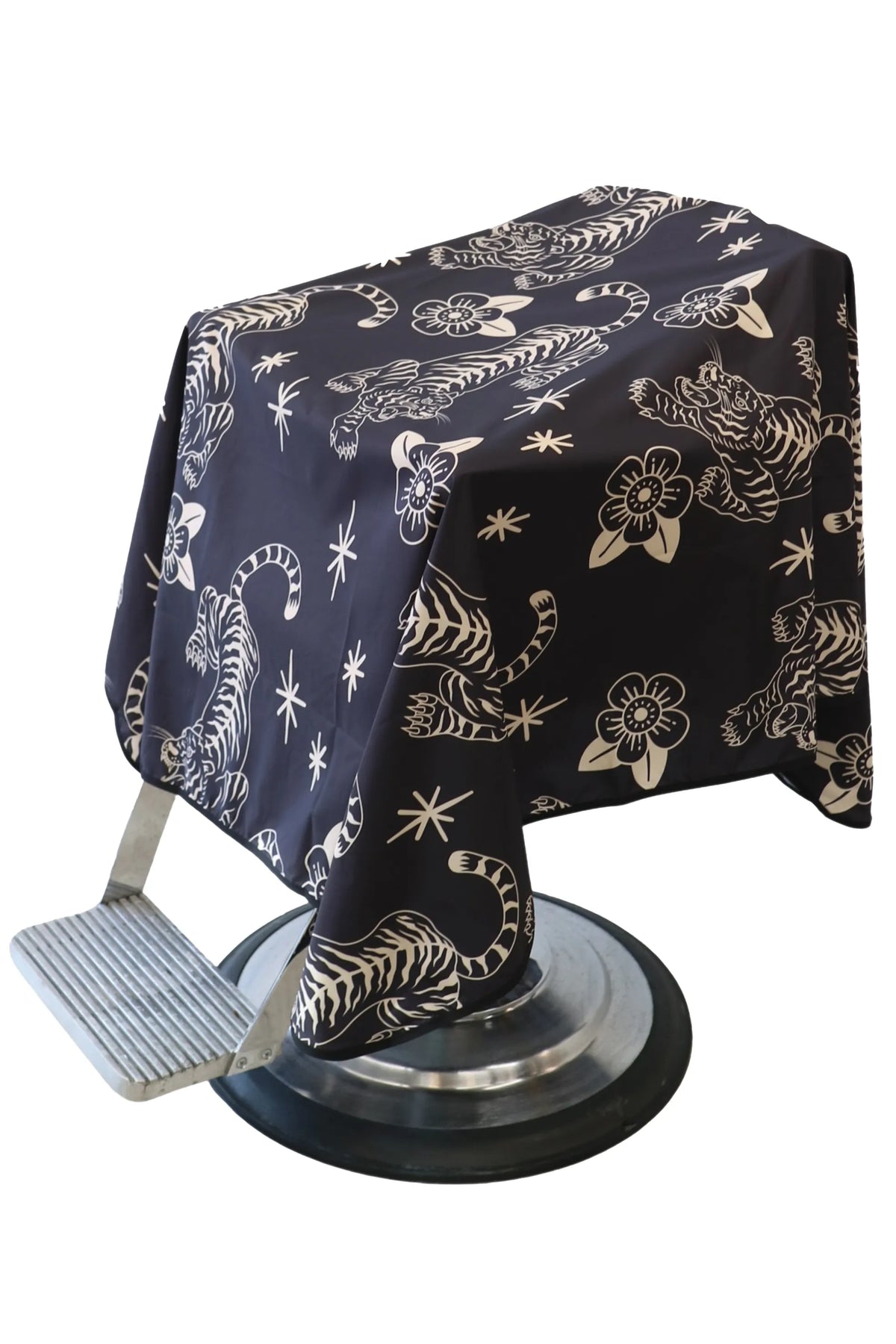 Uppercut Barber Cape Tora Cape Black
